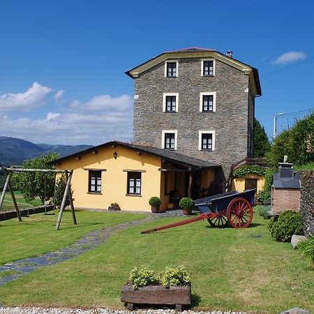 Casa De Aldea El Conceyu Guest House Navia Exterior foto